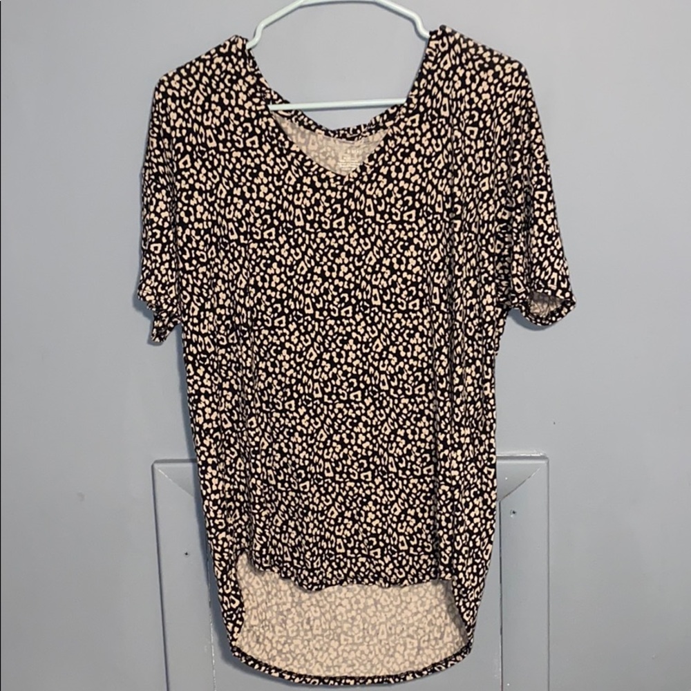 leopard print American Eagle soft and sexy tee